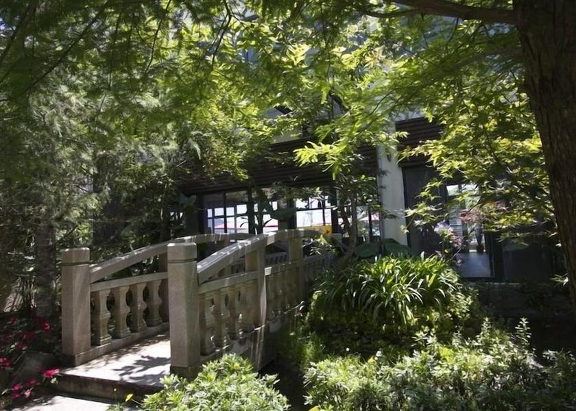 Nantou County Ren'ai Property Grounds