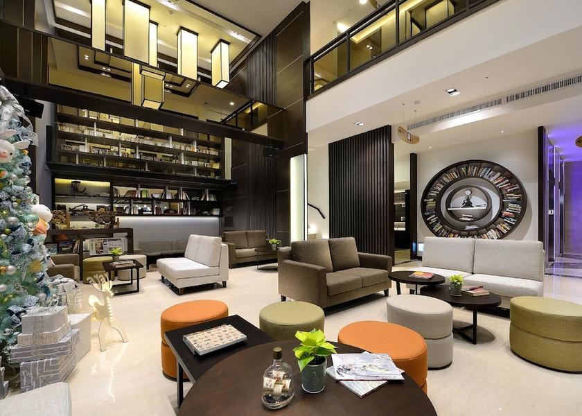 Yilan County Yilan Lobby sitting area