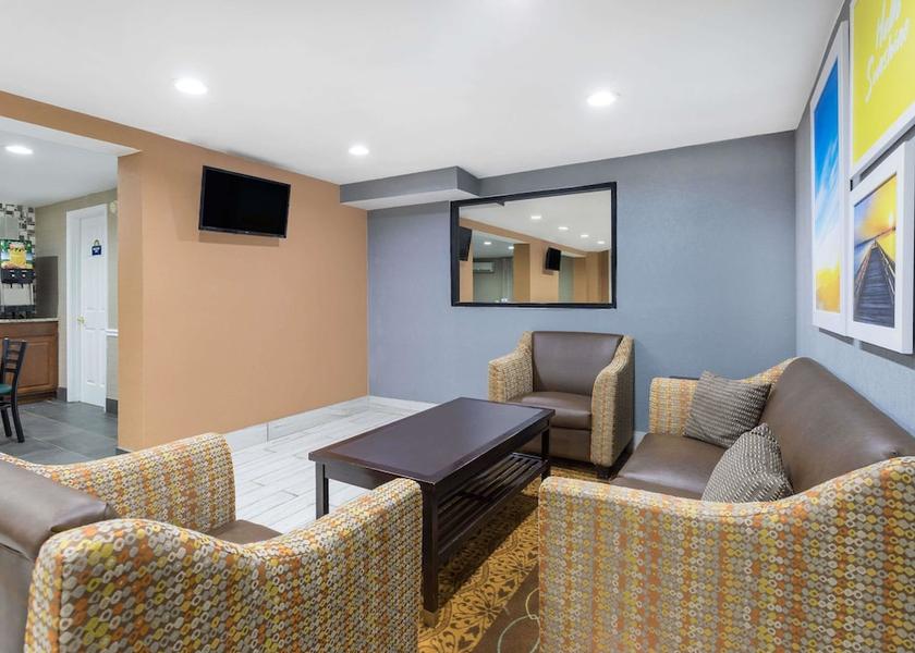 South Carolina Newberry Lobby