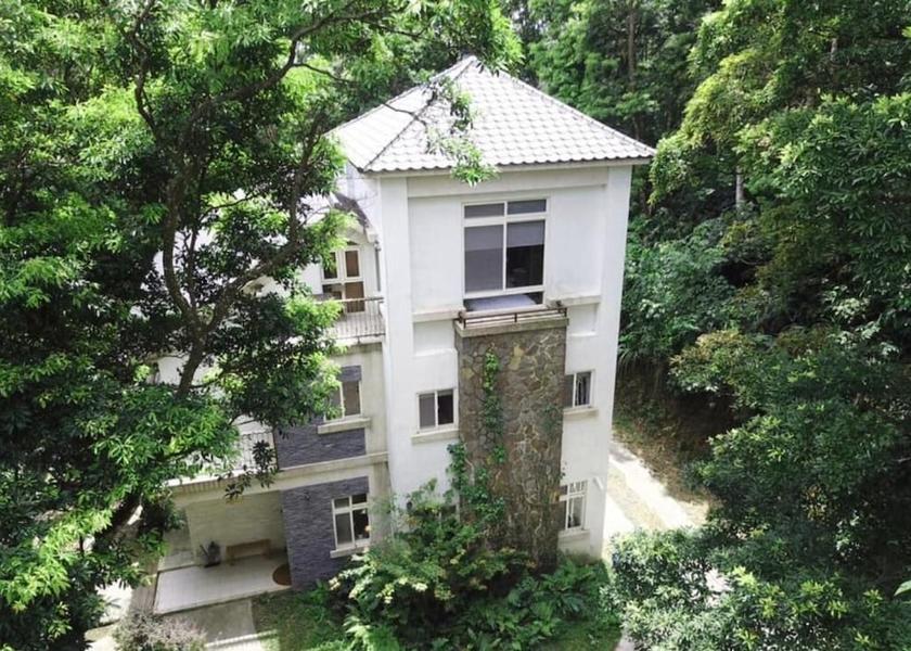 Miaoli County Sanyi Facade