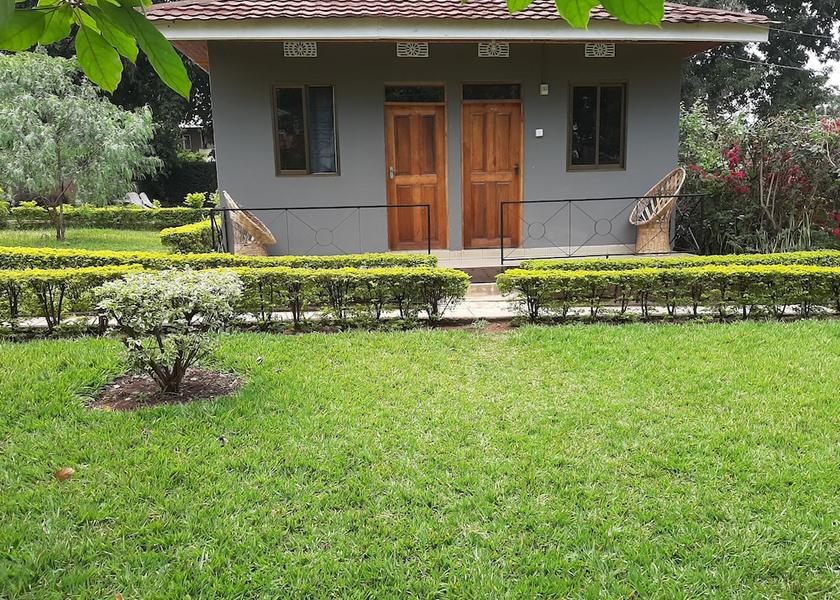  Moshi Exterior Detail