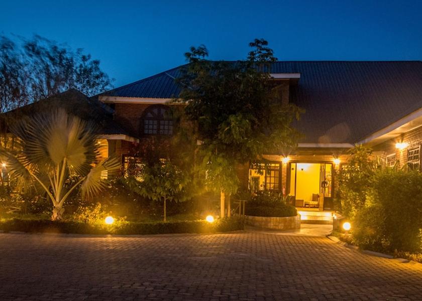  Arusha Exterior Detail