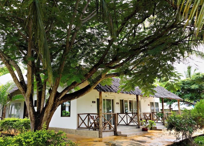  Nungwi Terrace/patio