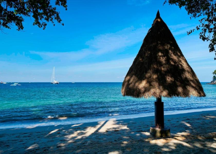  Senggigi Beach
