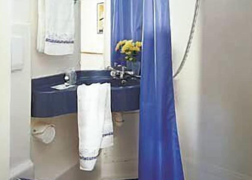 Normandy Saint-Etienne-du-Rouvray Bathroom