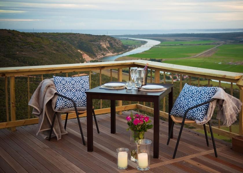 Eastern Cape Loerieheuwel Outdoor Dining