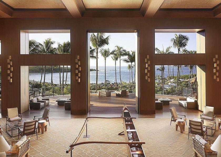 Hawaii Lanai City Lobby