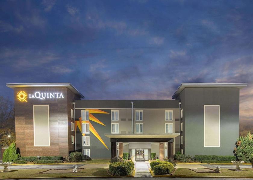 Georgia College Park Exterior Detail