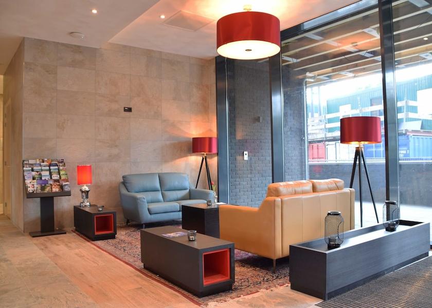 Gelderland Nijmegen Lobby sitting area