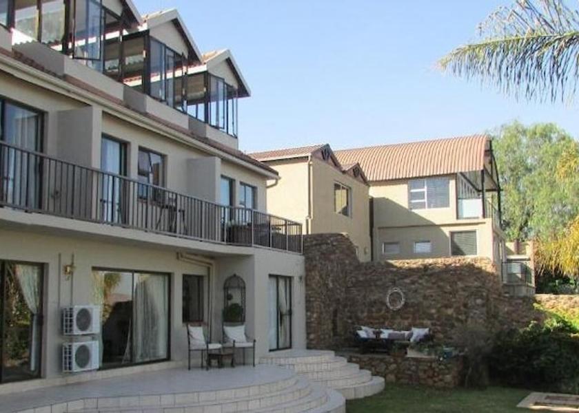 North West Hartbeespoort Exterior Detail