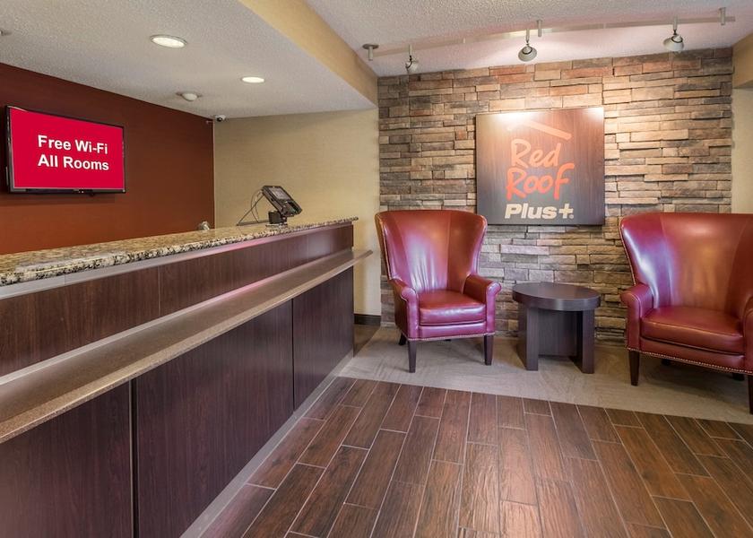 Ohio Dublin Lobby sitting area