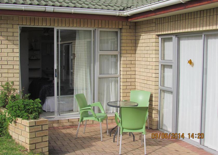 Eastern Cape Blue Horizon Bay Shower