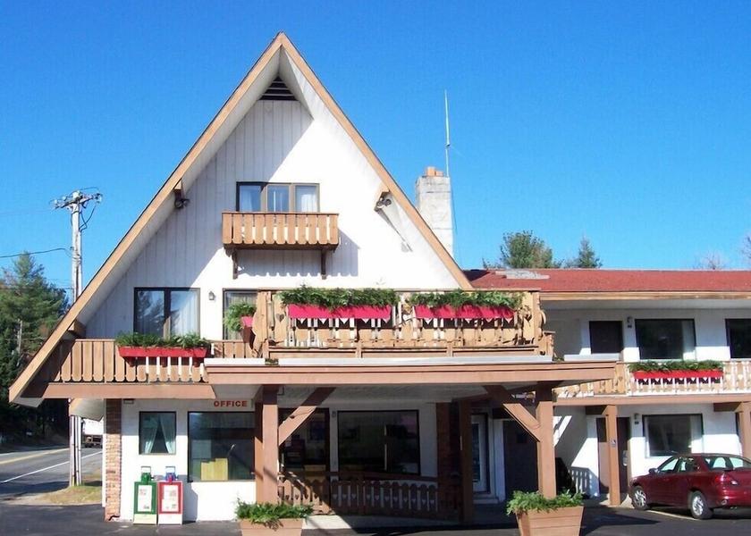 New York Lake Placid Facade