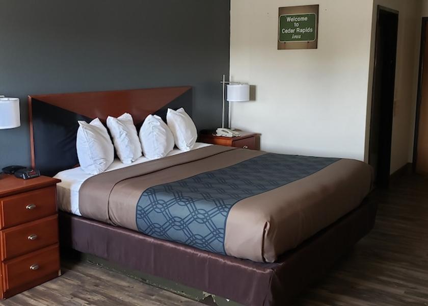 Iowa Cedar Rapids Room