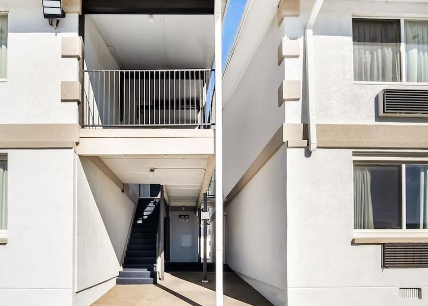 Kansas Dodge City Lobby