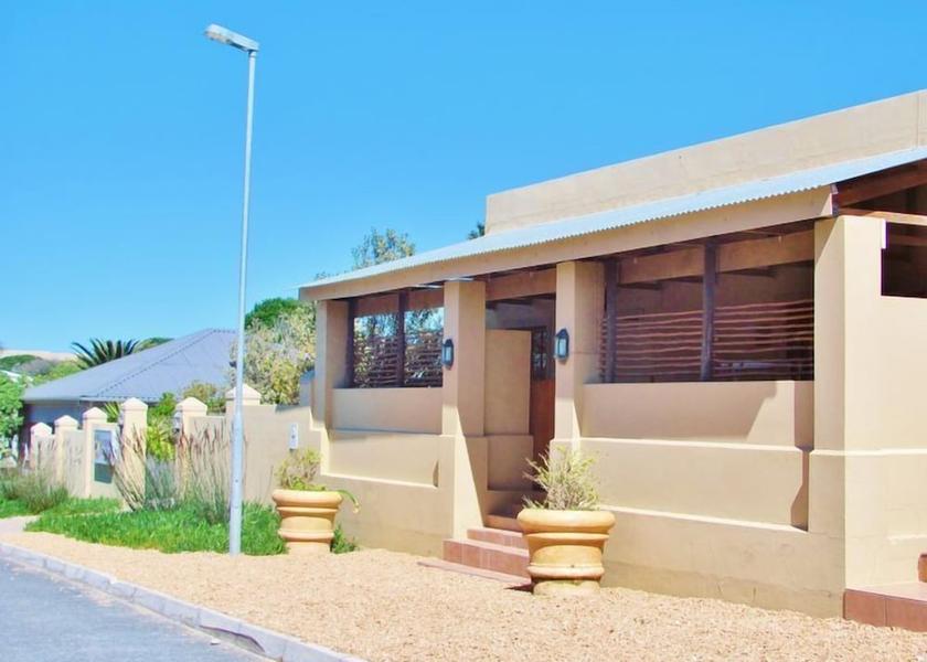 Western Cape Gansbaai Interior entrance