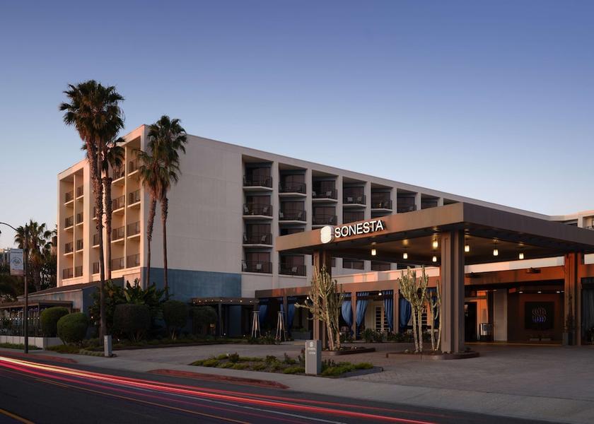 California Redondo Beach Exterior