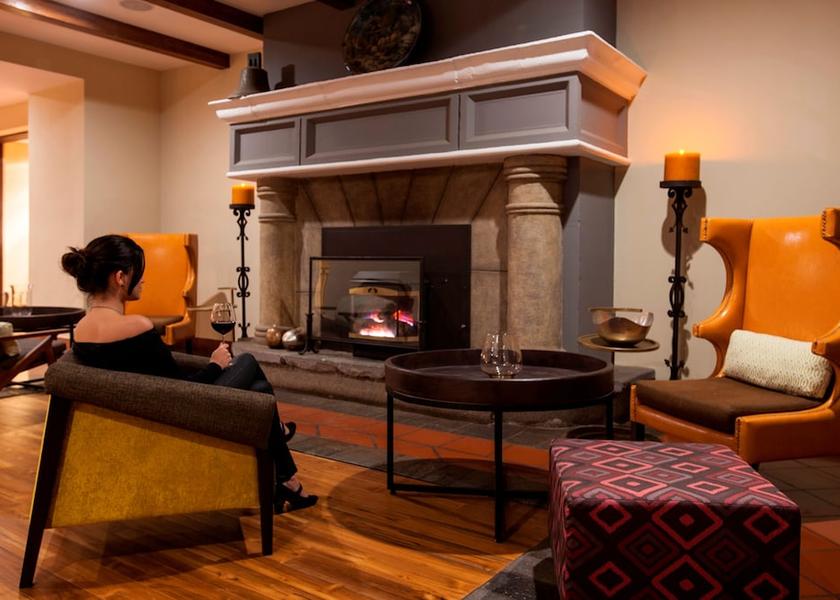 Alajuela San Antonio de Belen Lobby