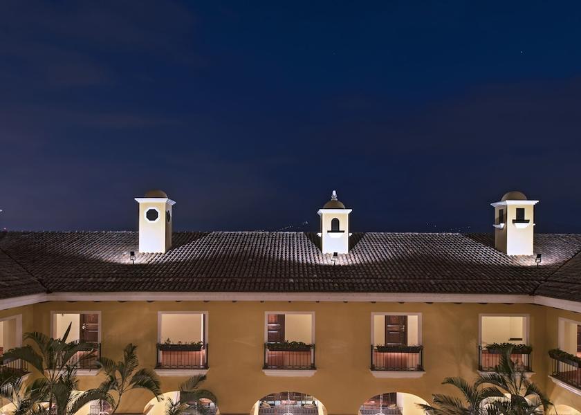 Alajuela San Antonio de Belen Exterior Detail