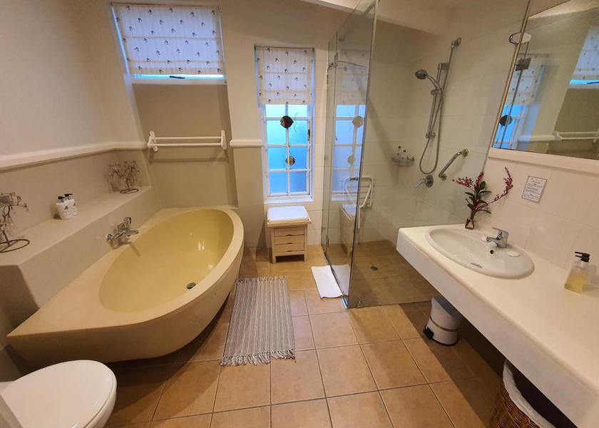 Western Cape Cape Town Garden Cottage - King