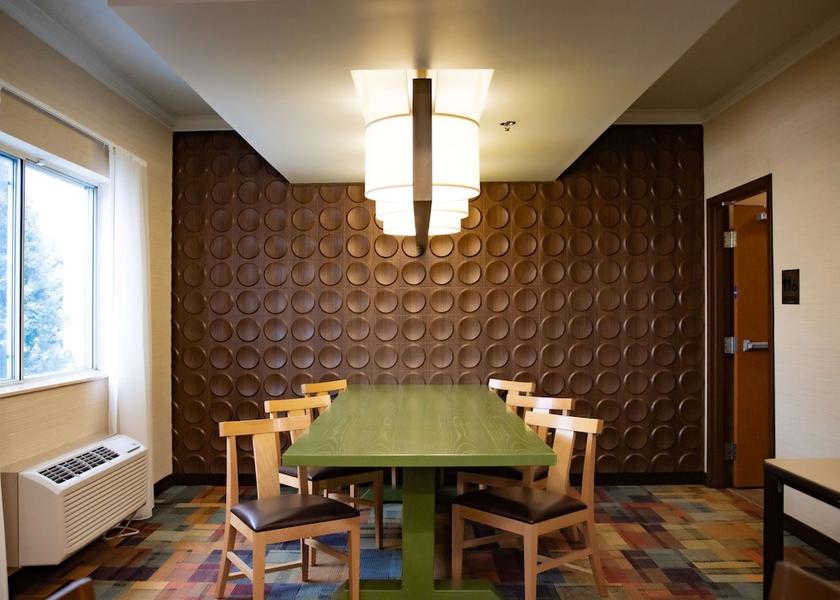 North Dakota Minot Meeting Room