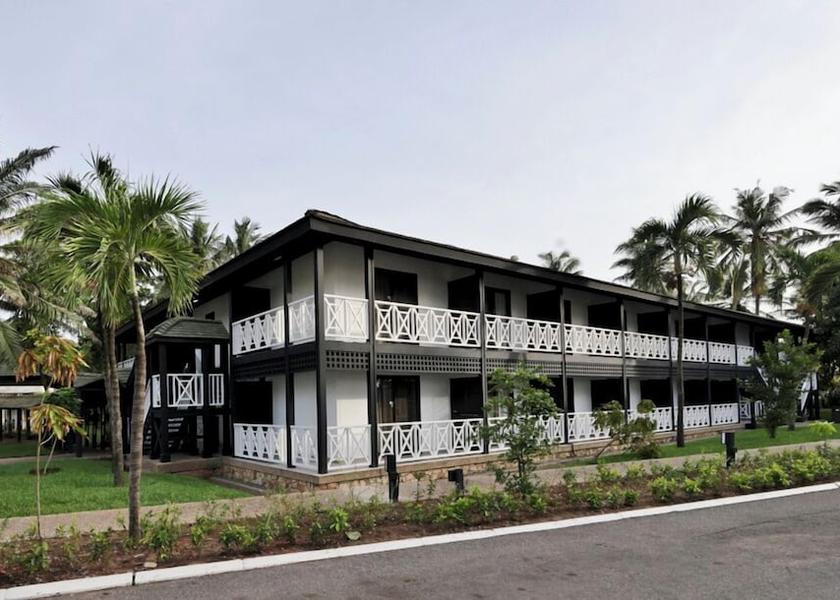  Accra Exterior