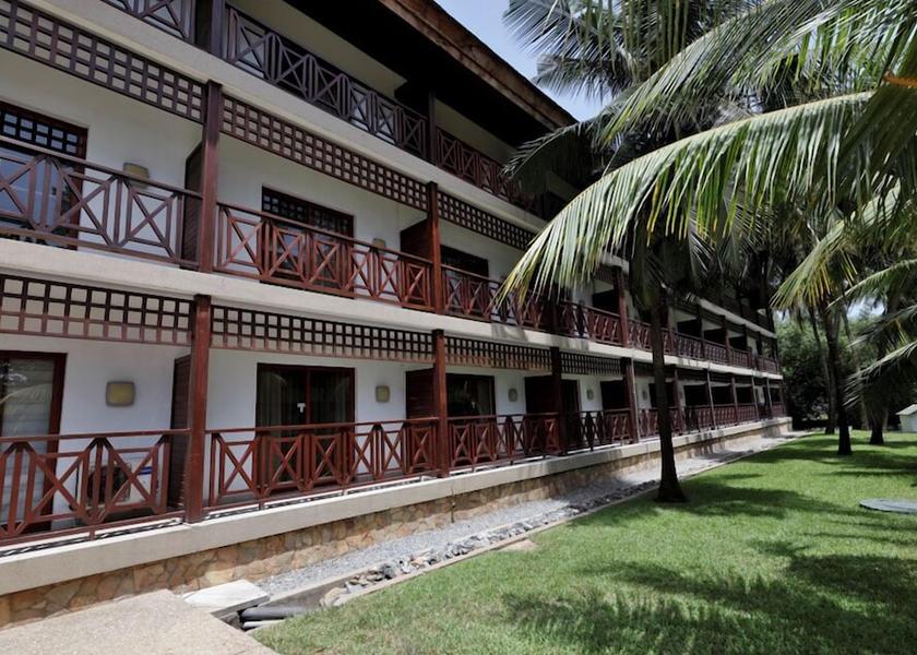  Accra Exterior