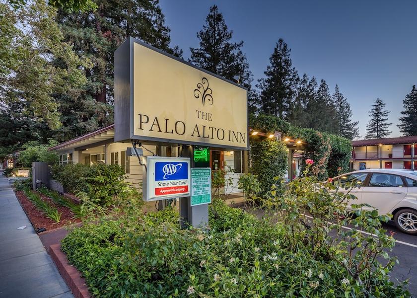 California Palo Alto Front of property