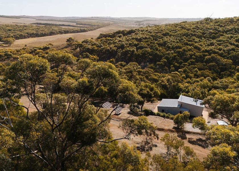 South Australia Charlton Gully Property Grounds