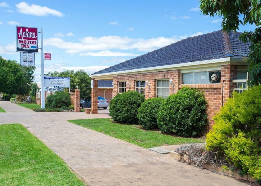 New South Wales Cowra Entrance