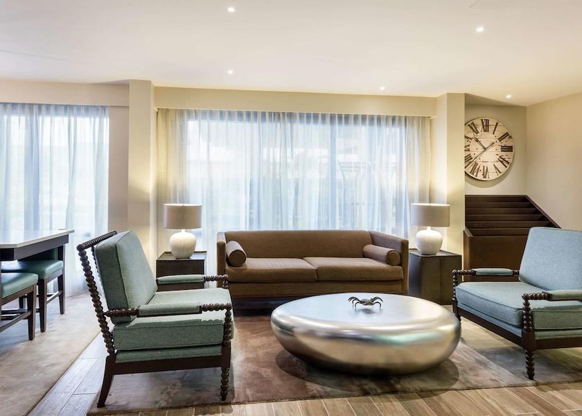 Mississippi Gulfport Lobby