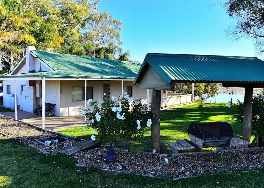 South Australia Paringa Property Grounds