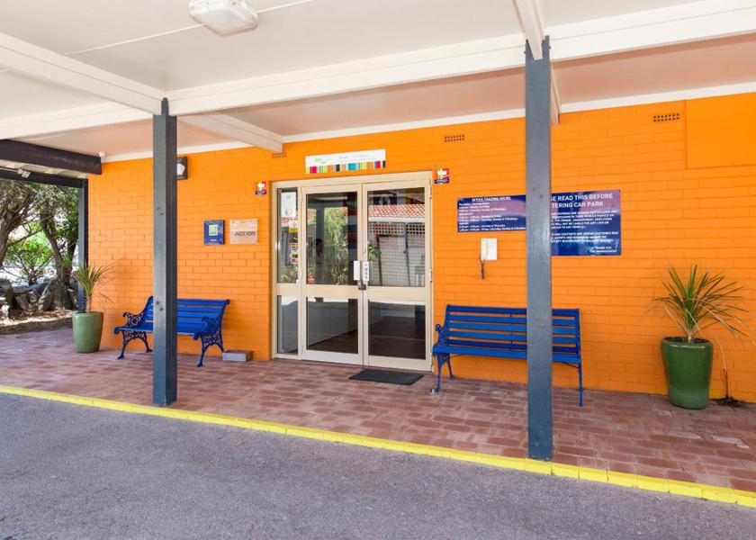 Western Australia Geraldton lobby