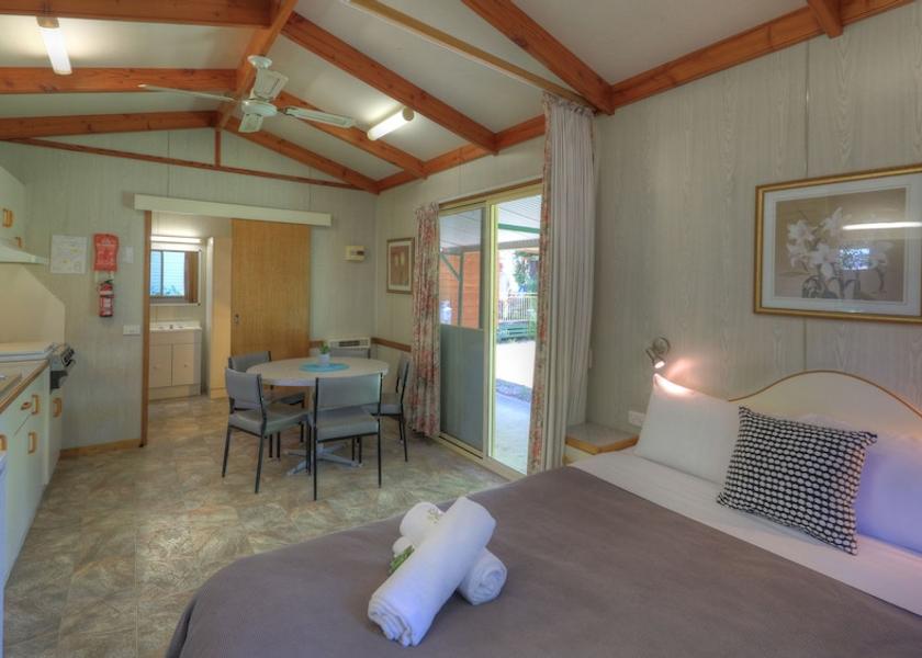 Victoria Colac Colac Room