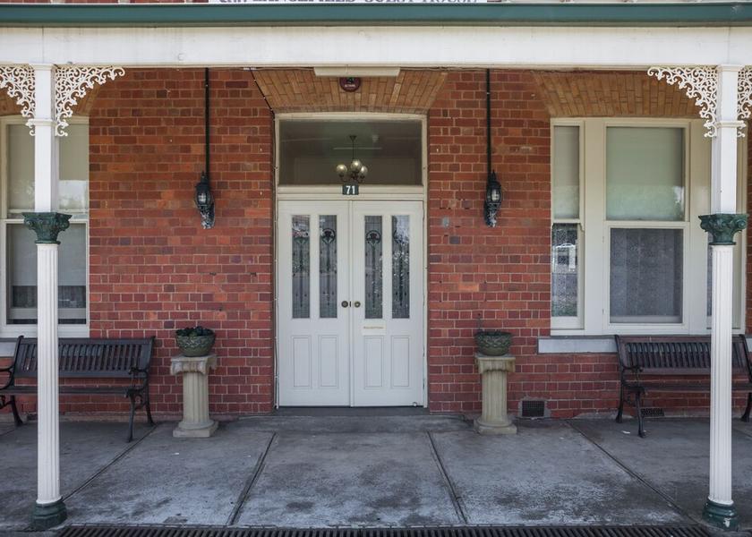 Victoria Lancefield Exterior Detail