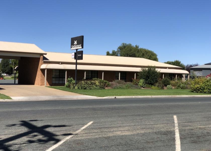 New South Wales Deniliquin Entrance