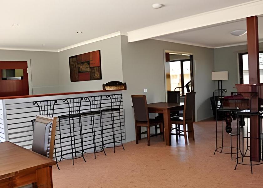 Victoria Bairnsdale Reception