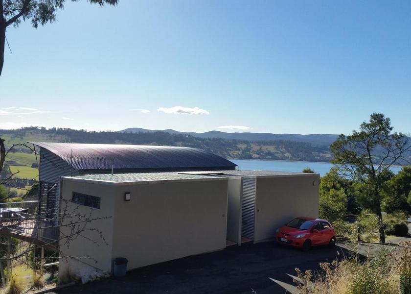 Tasmania Grindelwald View