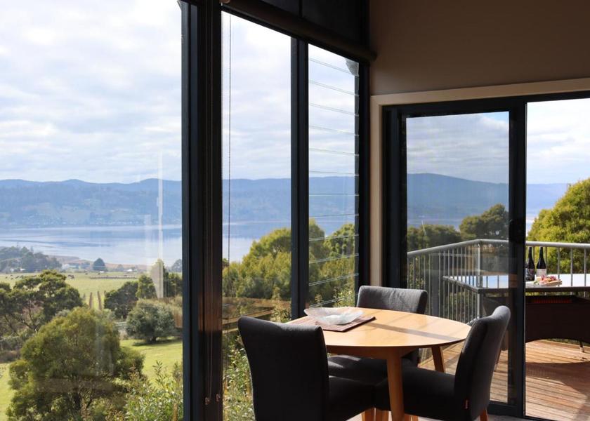 Tasmania Grindelwald View