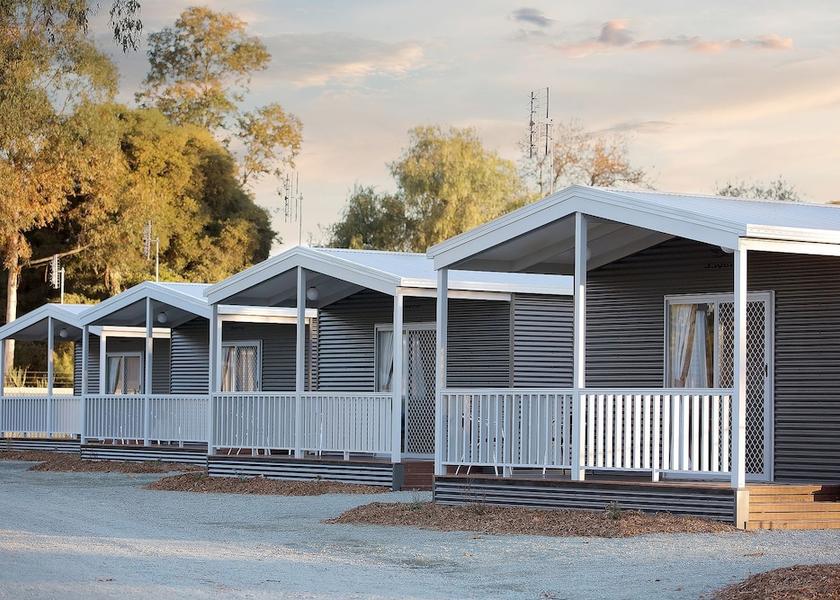 Victoria Kyabram Exterior Detail