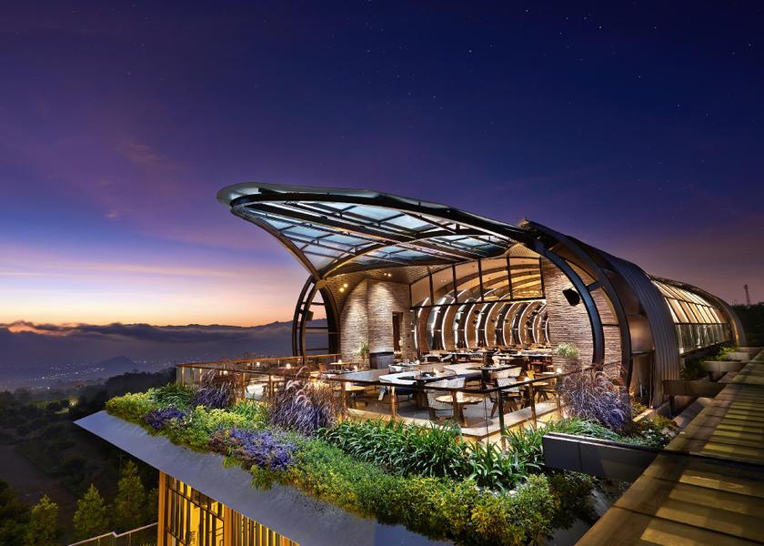 East Java Batu bar/lounge