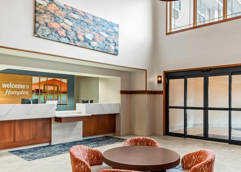 Minnesota Duluth Lobby