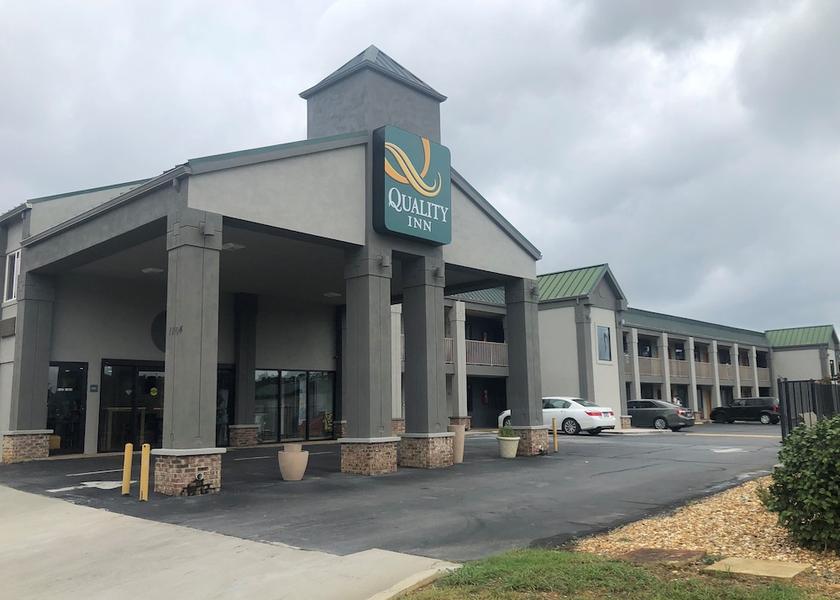 Georgia Calhoun Parking