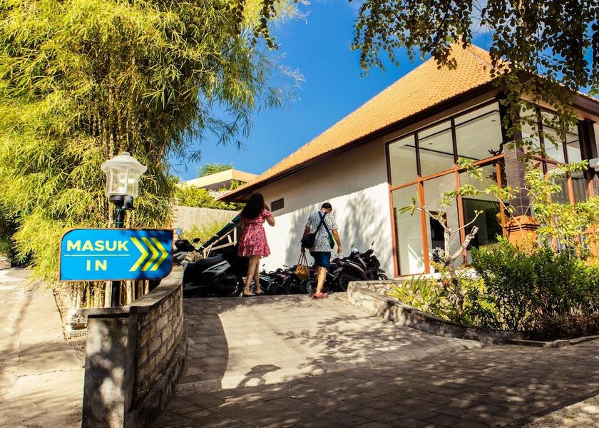  Penida Island Parking