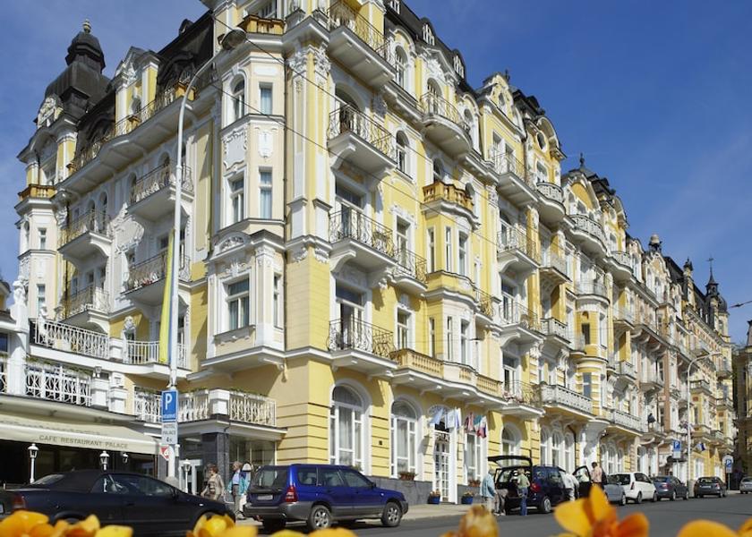 Karlovy Vary Region Marianske Lazne Exterior Detail