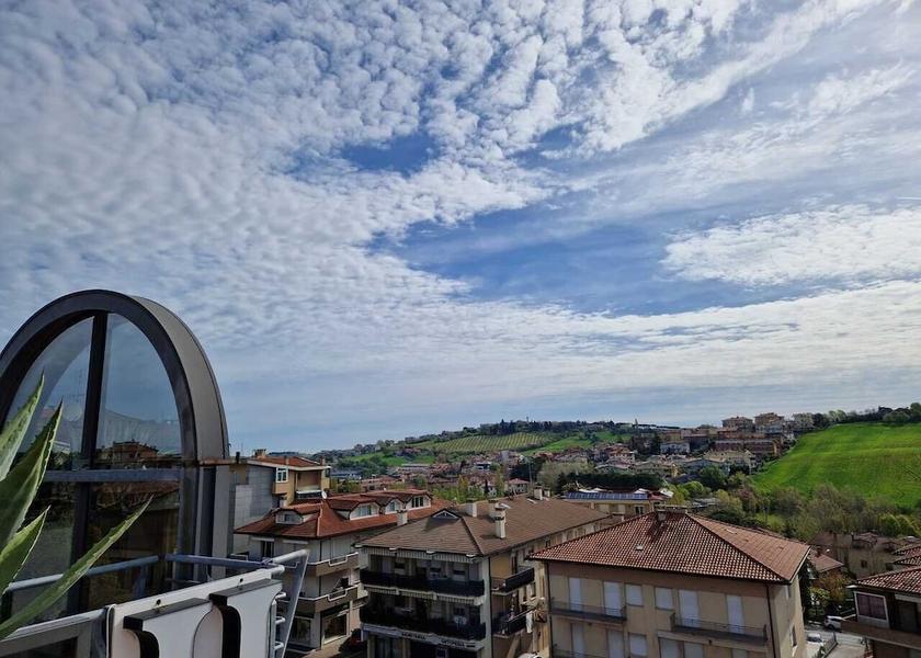  Serravalle Terrace
