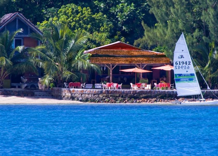  Ile Sainte-Marie Lake