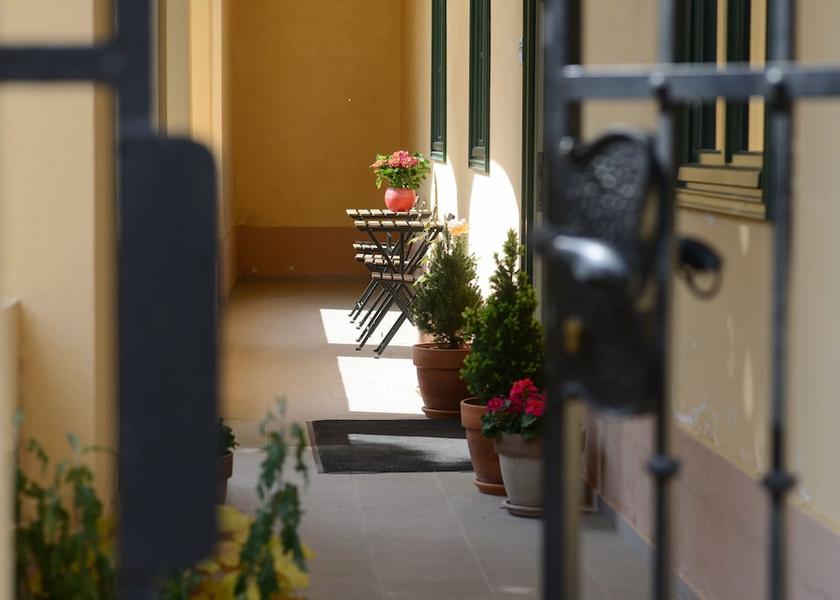  Kostanjevica na Krki Porch