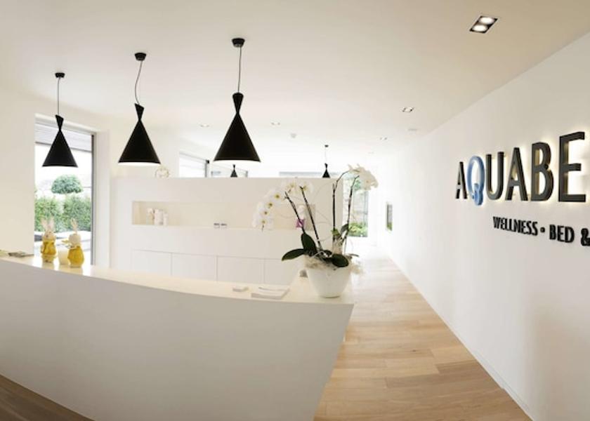 Check-in Check-out Kiosk