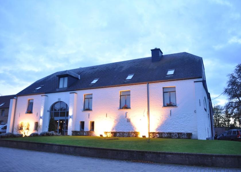 Walloon Region Seneffe Front of property